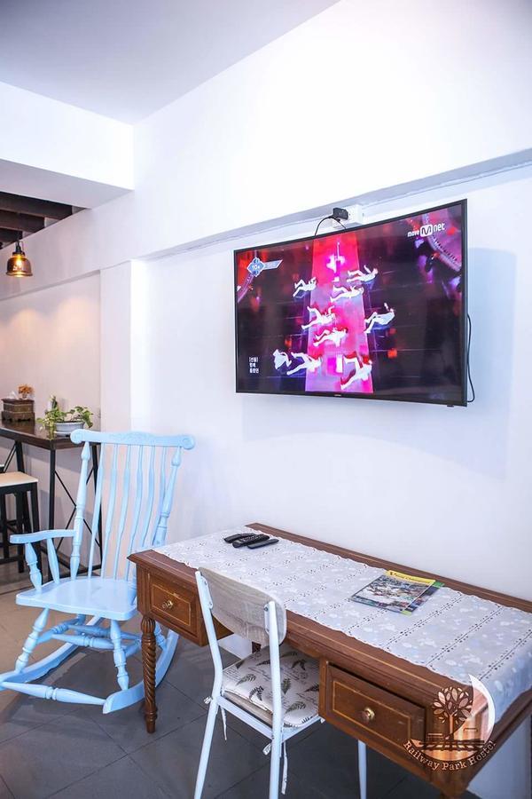 Railway Park Hostel Chiang Mai Ngoại thất bức ảnh