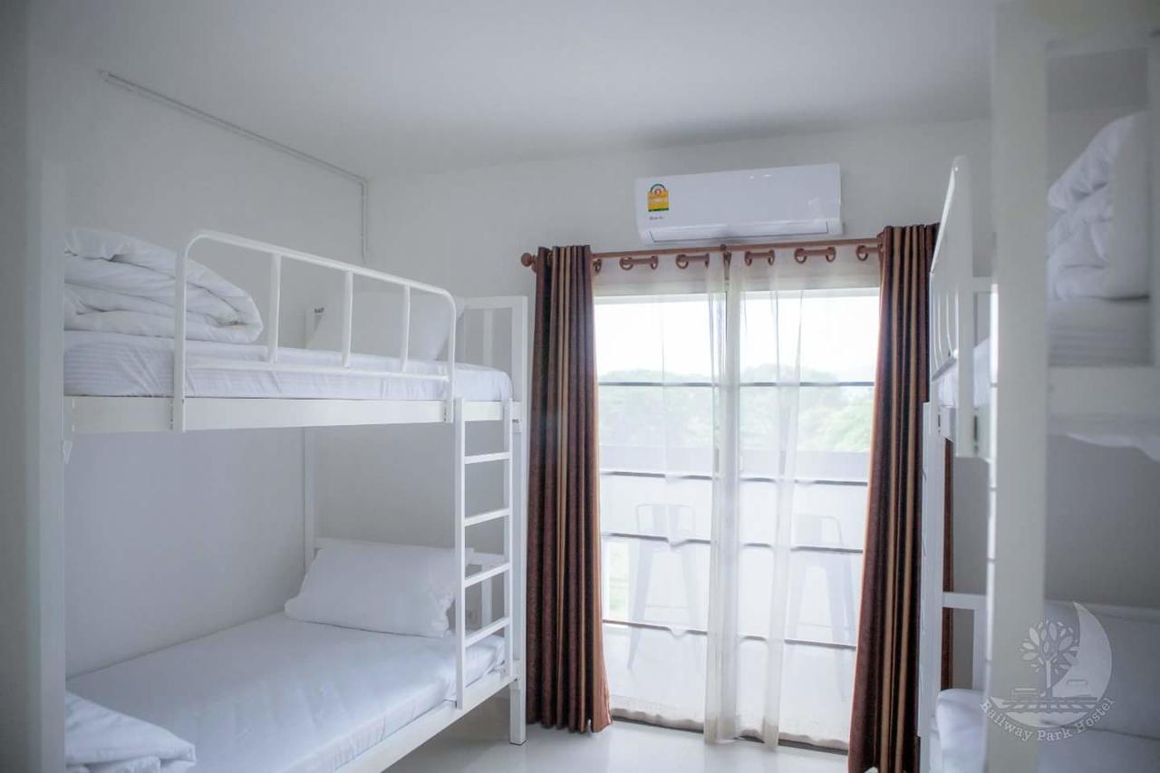 Railway Park Hostel Chiang Mai Ngoại thất bức ảnh