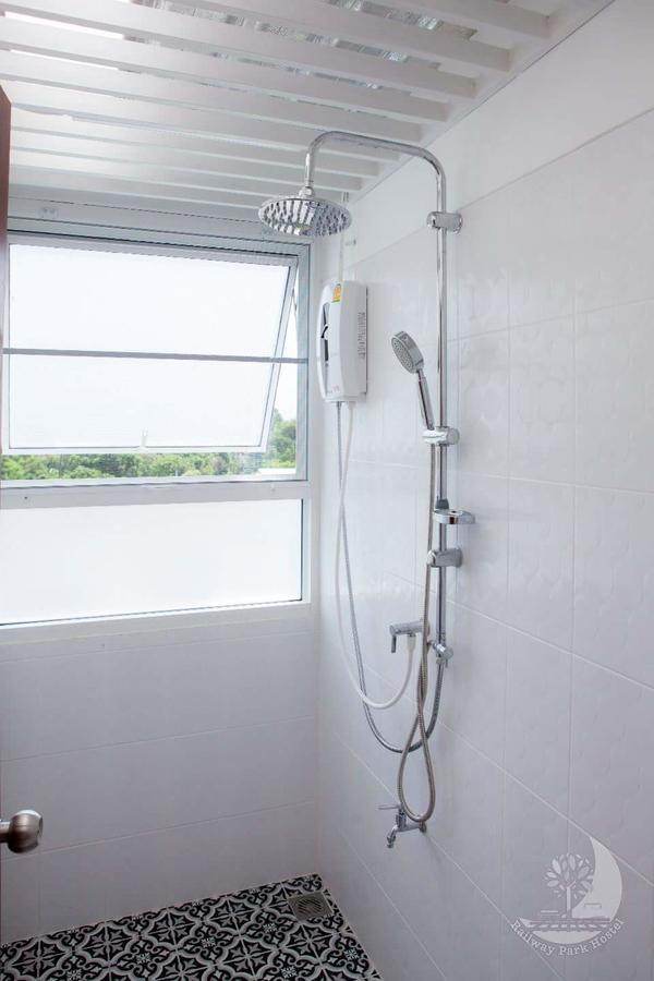 Railway Park Hostel Chiang Mai Ngoại thất bức ảnh
