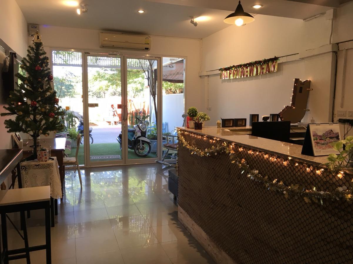 Railway Park Hostel Chiang Mai Ngoại thất bức ảnh